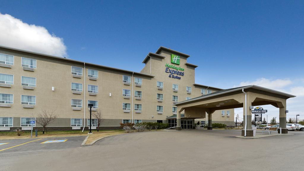 Holiday Inn Express Hotel and Suites - Edmonton Intl Airport