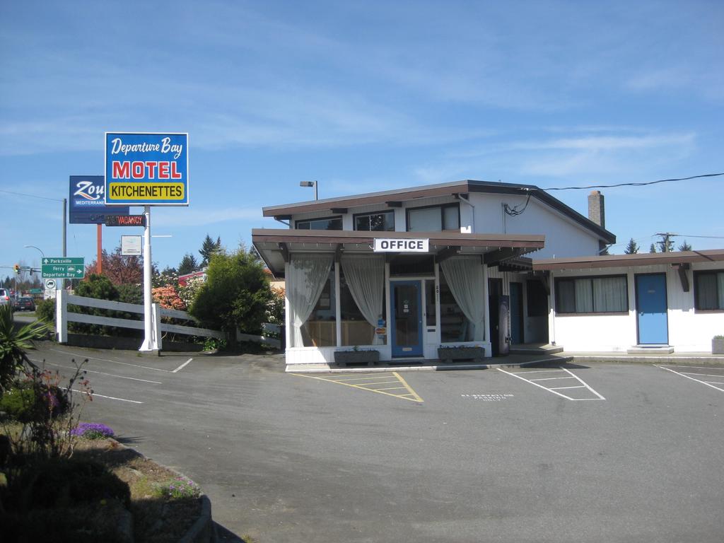 Departure Bay Motel