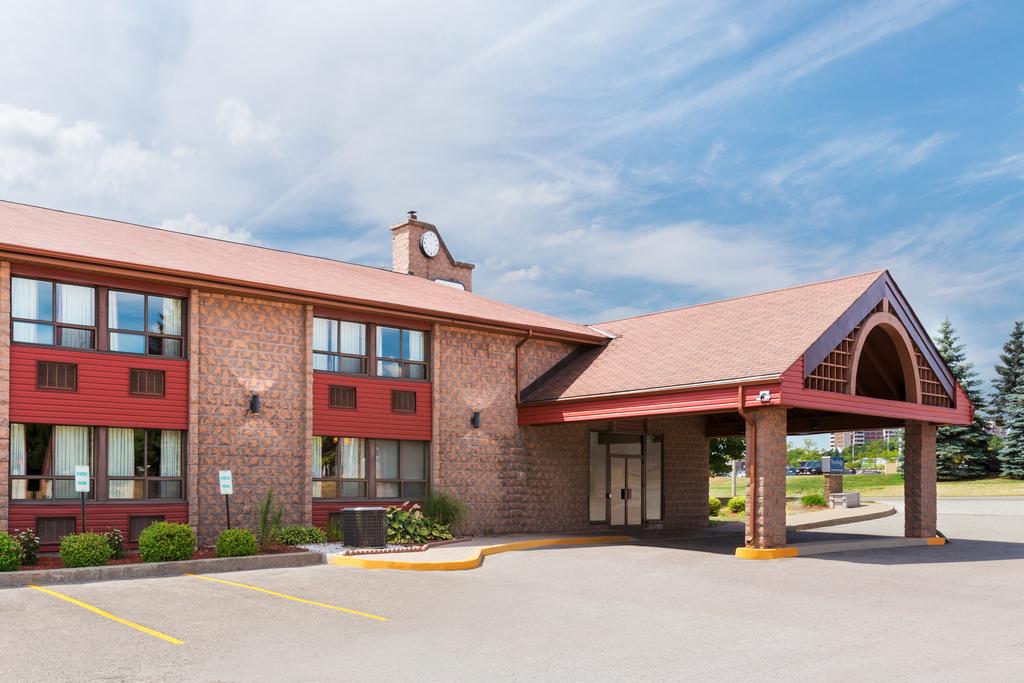 Travelodge Barrie On Bayfield