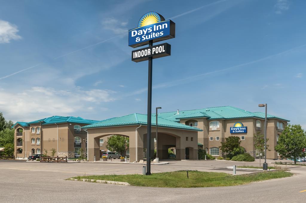 Days Inn and Suites Brandon