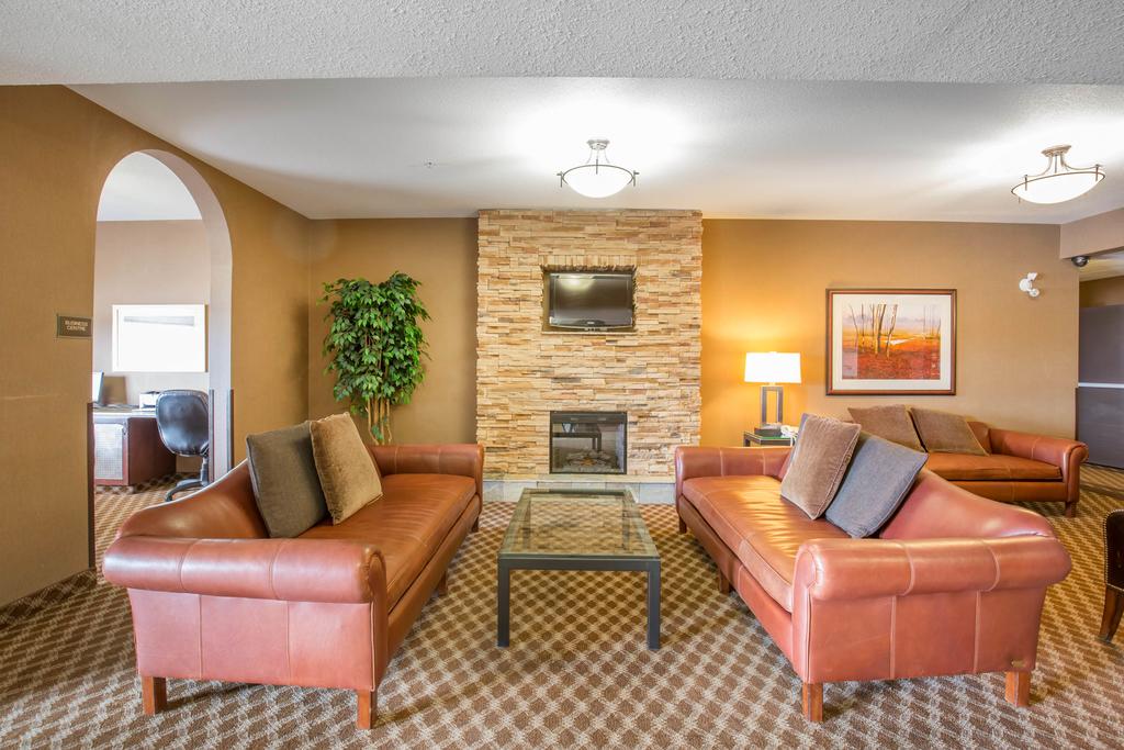 Comfort Inn and Suites Airdrie