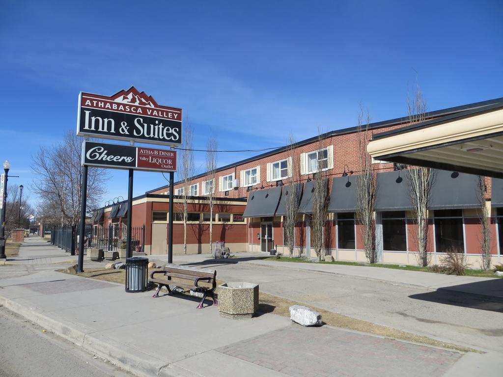 Athabasca Valley Inn and Suites