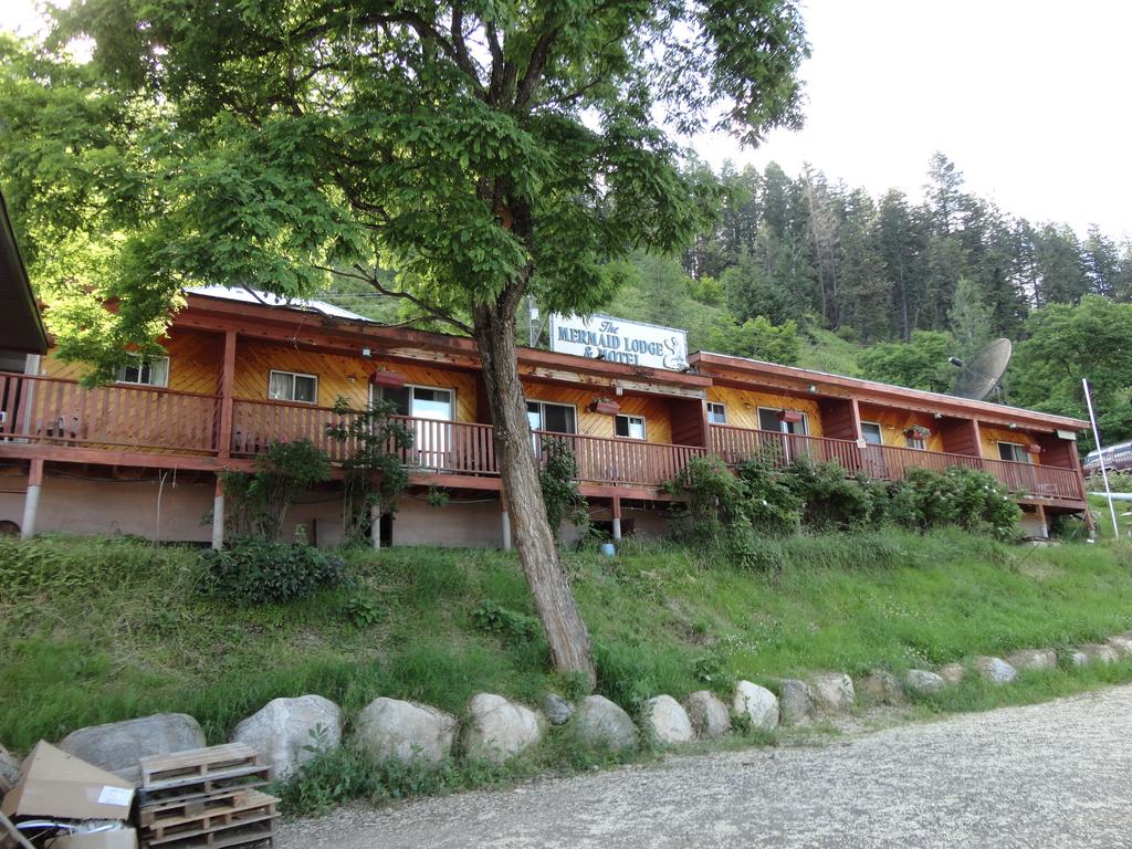 Mermaid Lodge and Motel