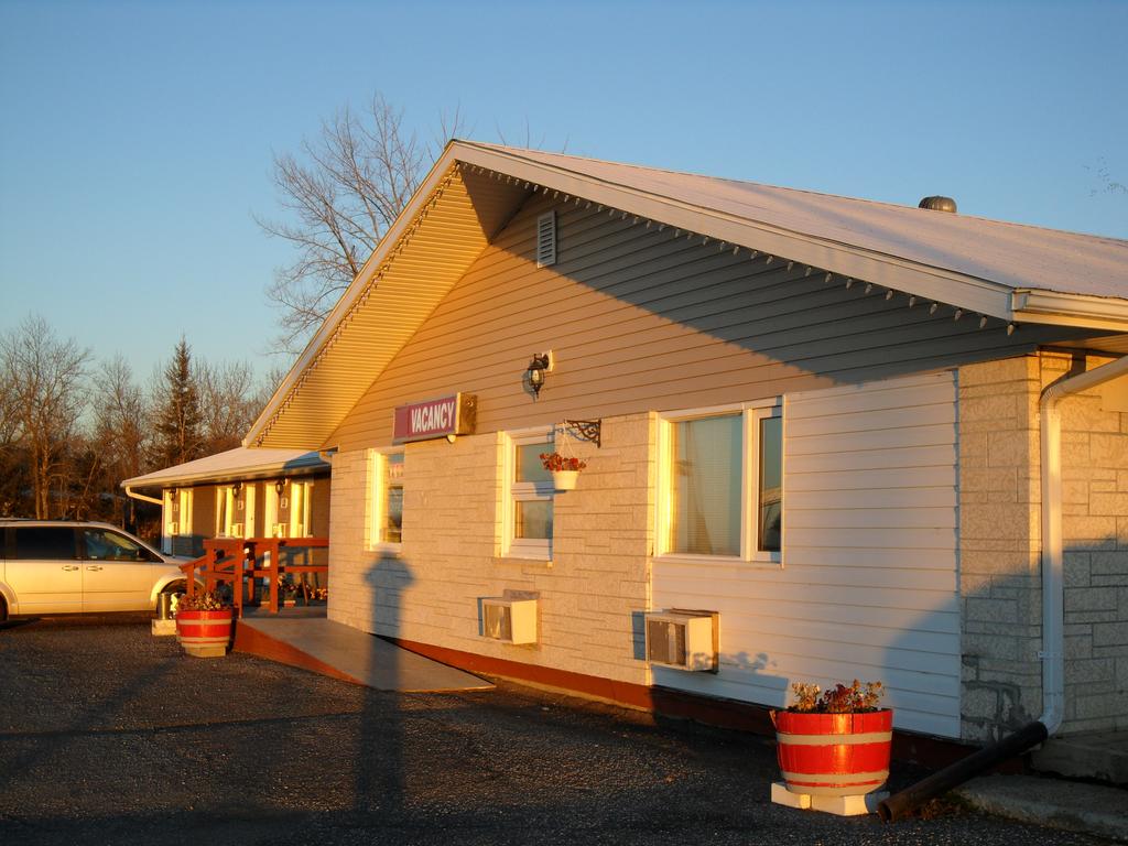 Westway Inn Motel