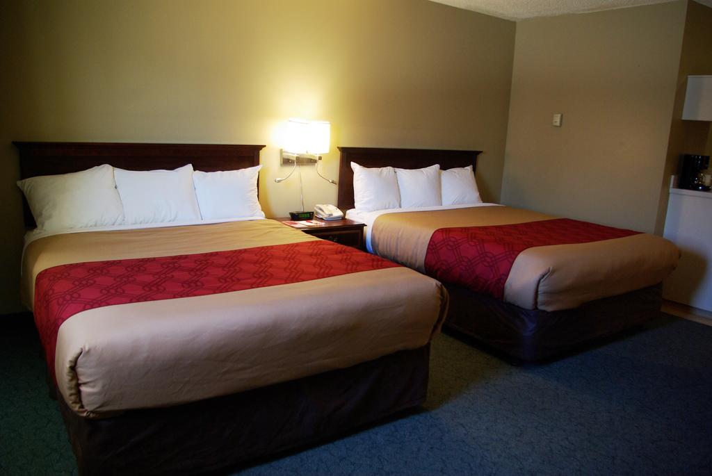 Econo Lodge Fort St John