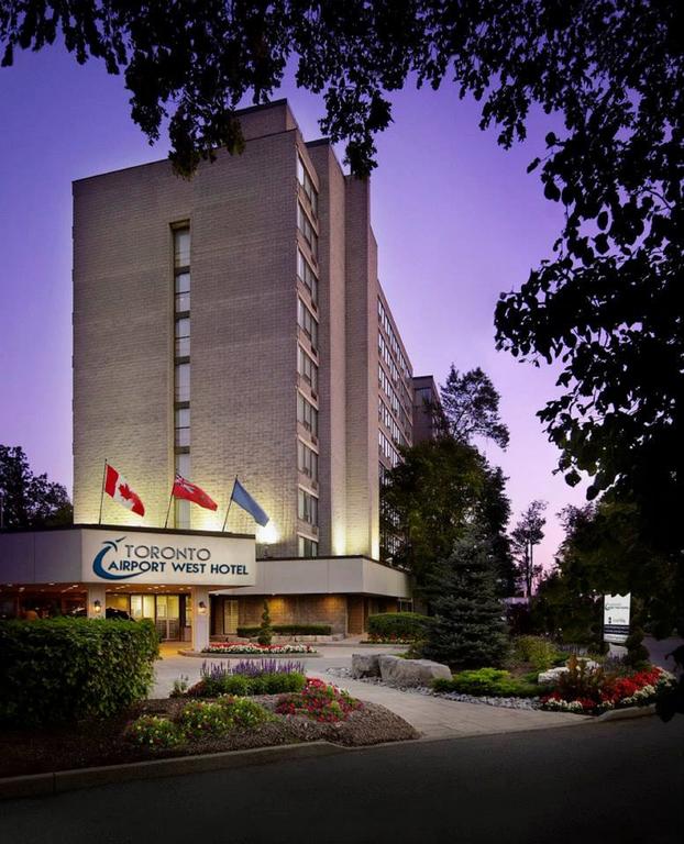 DoubleTree by Hilton Hotel Toronto Airport West