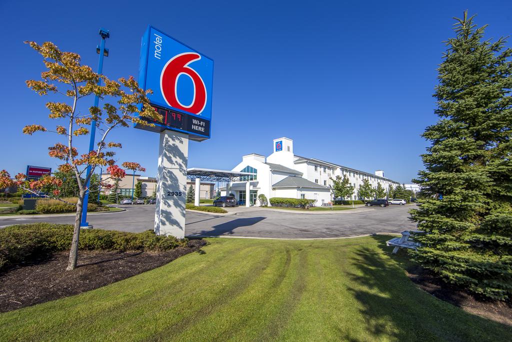 Motel 6 Toronto - Mississauga