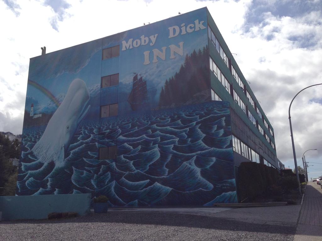 Moby Dick Inn