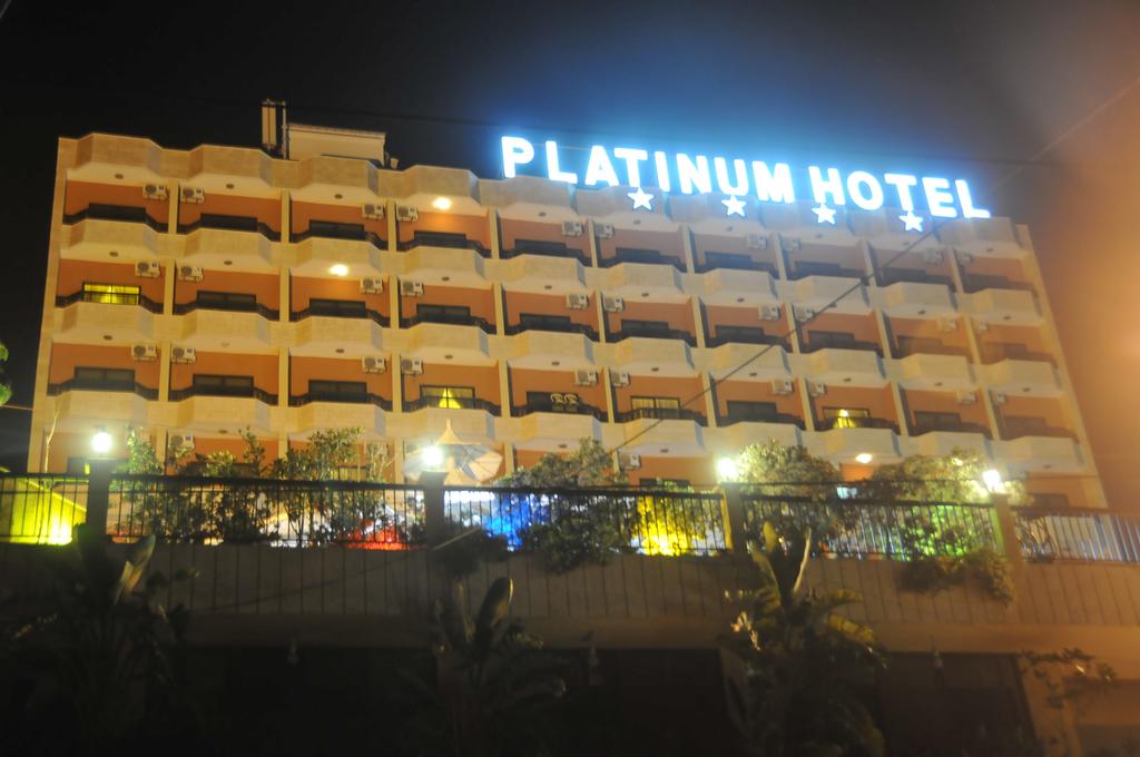 Platinum Hotel