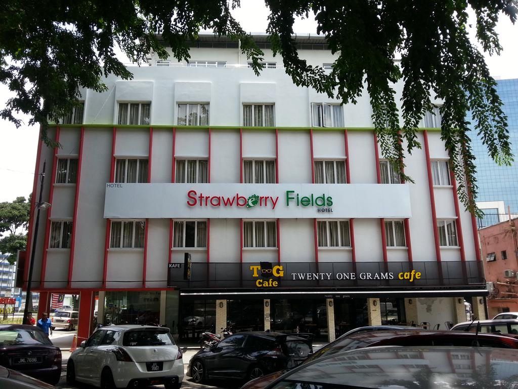 Hotel Strawberry Fields