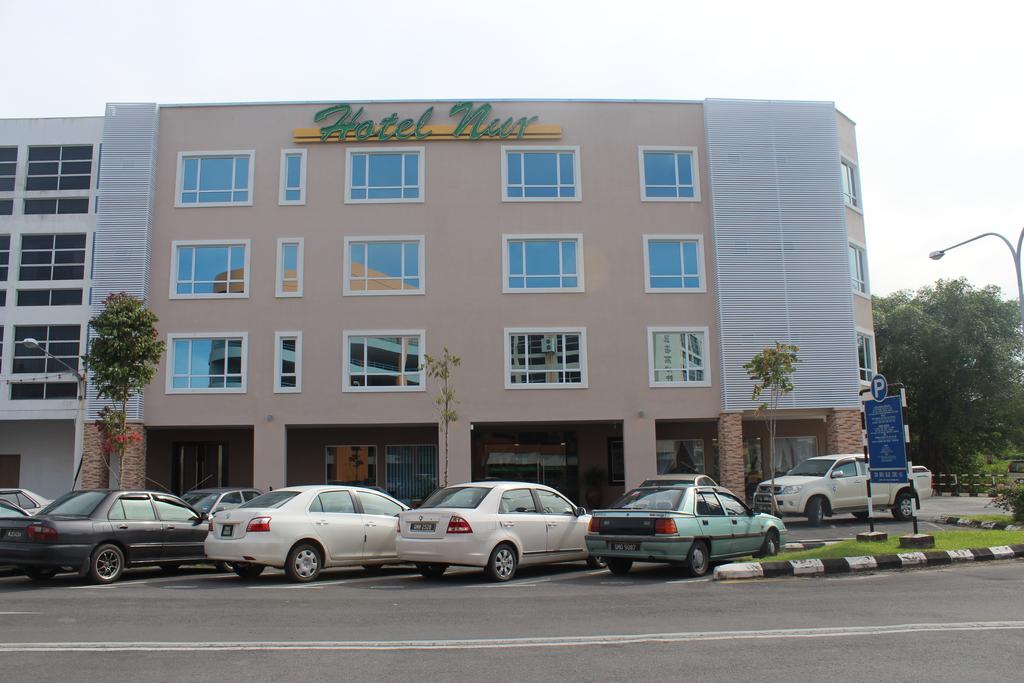 Hotel Nur Miri