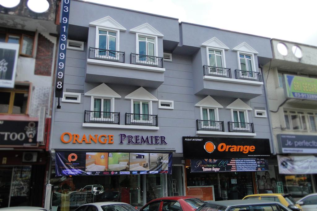 Orange Premier Hotel Taman Segar