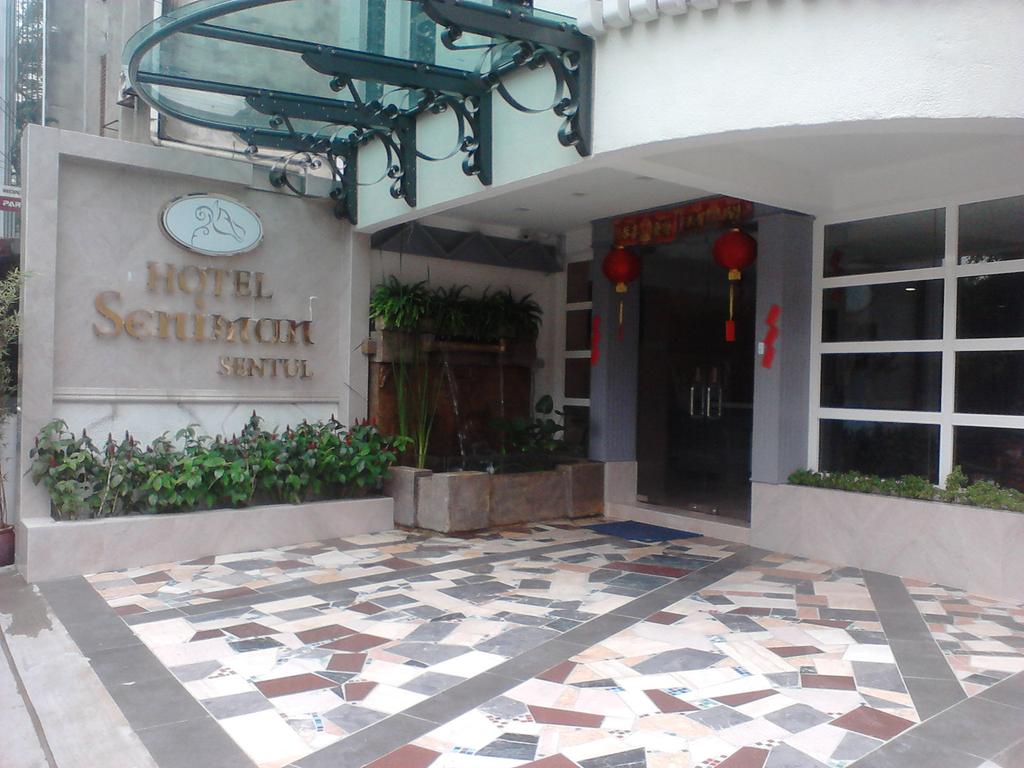 Hotel Seniman Sentul