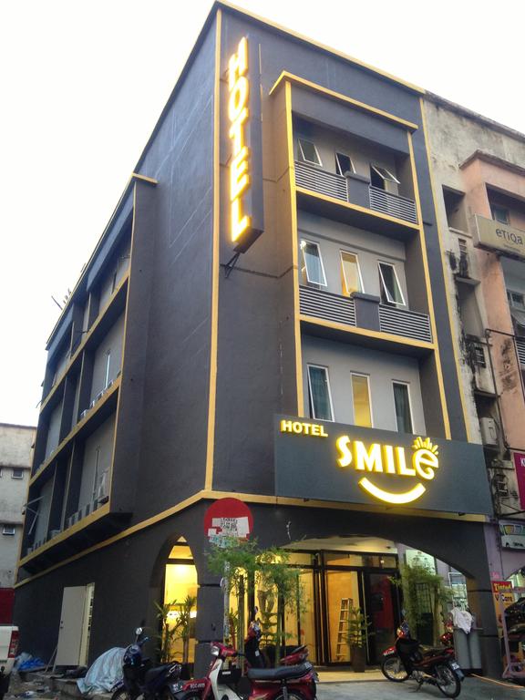 Smile Hotel Danau Kota