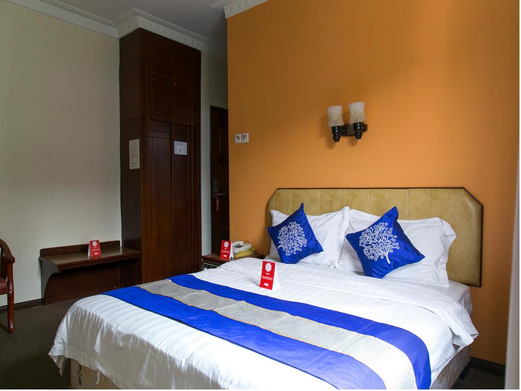 OYO Rooms Klang Gold Course Mall