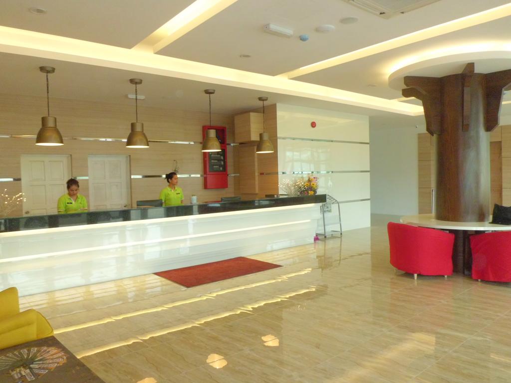 Triple Tree Xpress Hotel