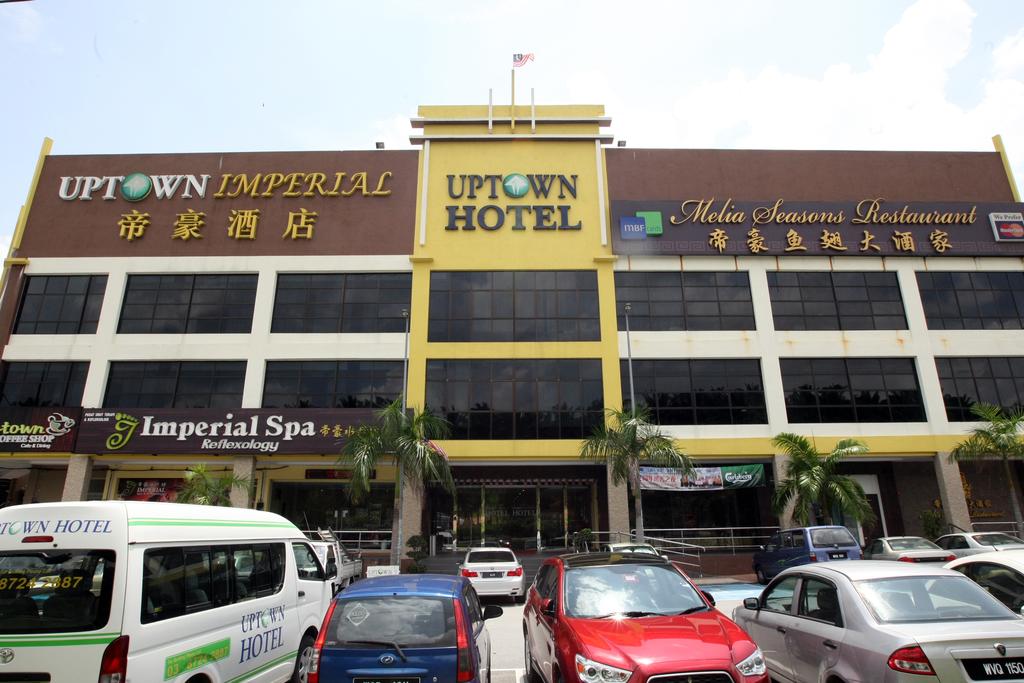 Uptown Imperial Hotel