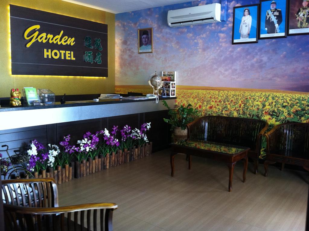 Pontian Garden Hotel