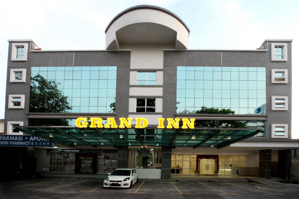 Grand Inn