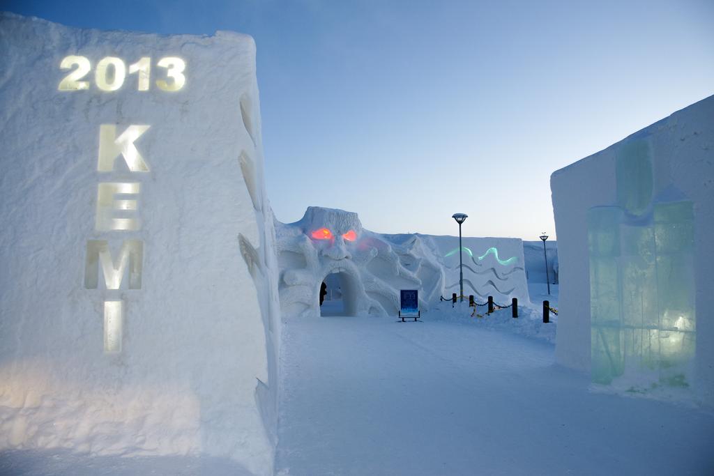 Snow Hotel