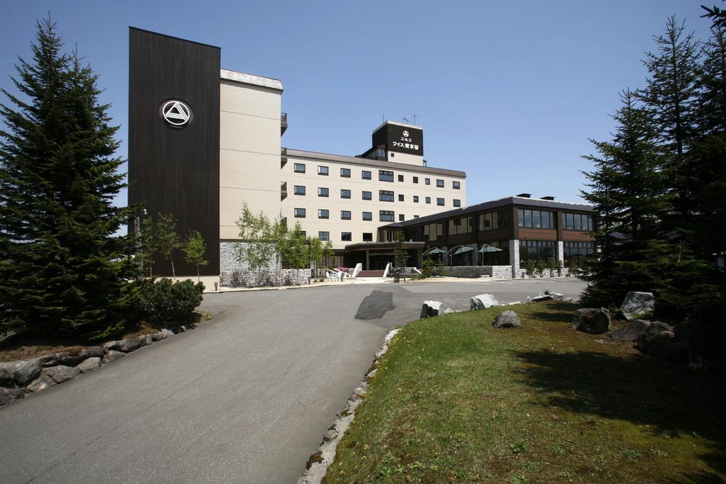 Niseko Weiss Hotel