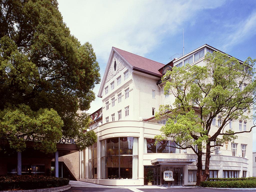 Takarazuka Hotel