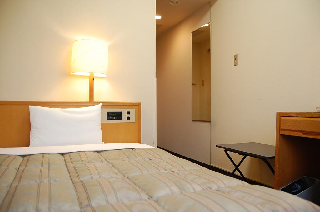 Hotel Route-Inn Nagaoka Ekimae