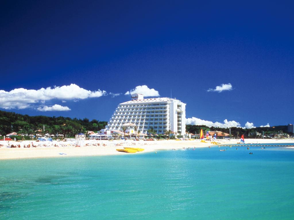 Sheraton Okinawa Sunmarina Resort