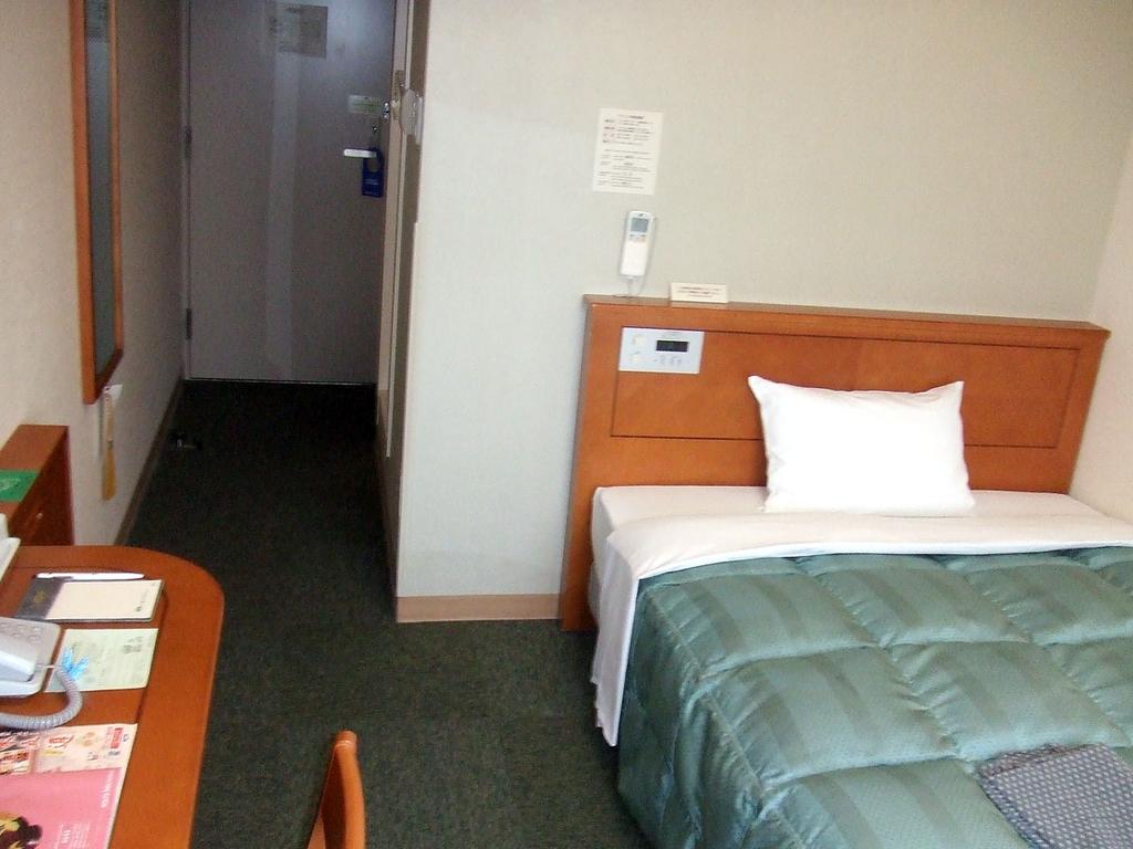 Hotel Route-Inn Fukaya Ekimae