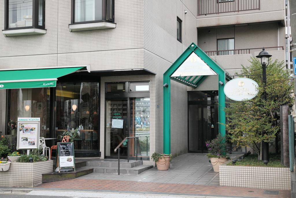 Kishibe Station Hotel