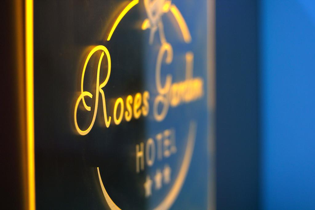 Roses Garden Hotel