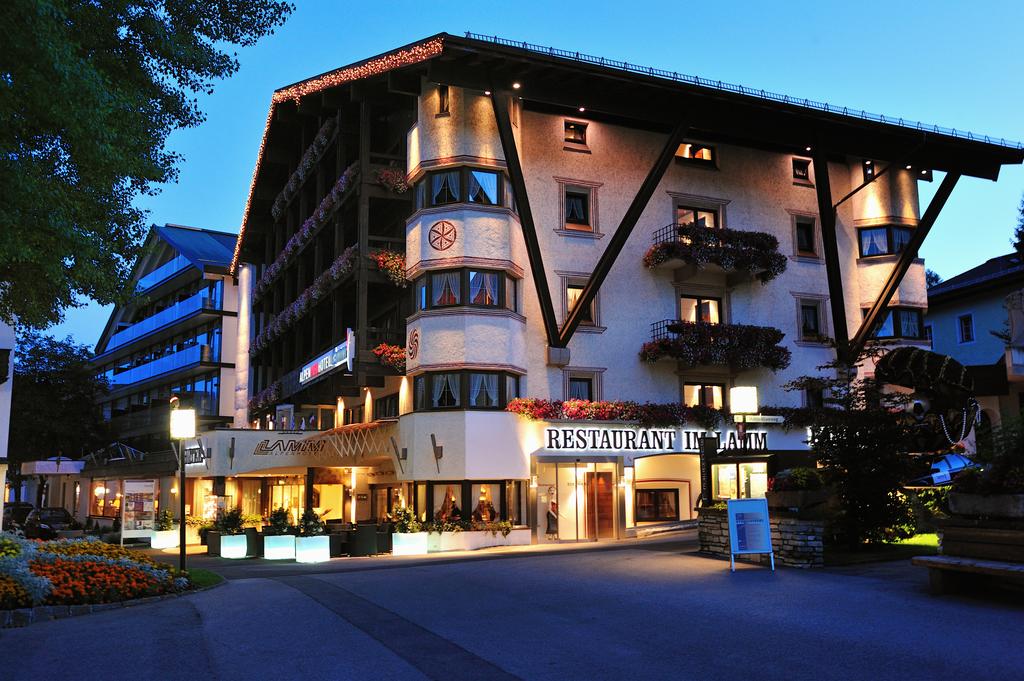 Alpenhotel fall in Love