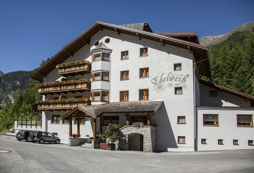 Edelweiss Hotel