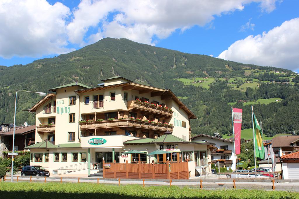 Hotel Alpina