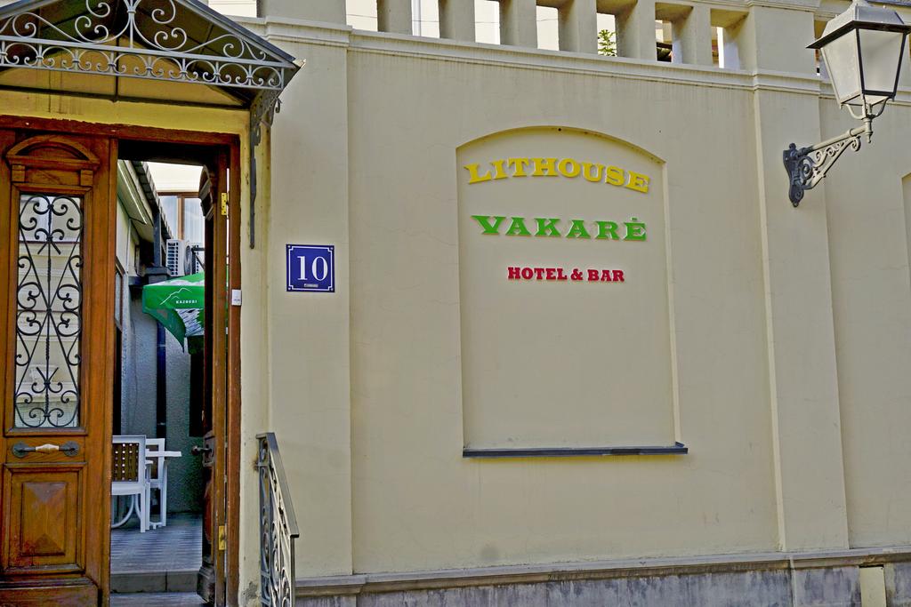 Vakare Hotel