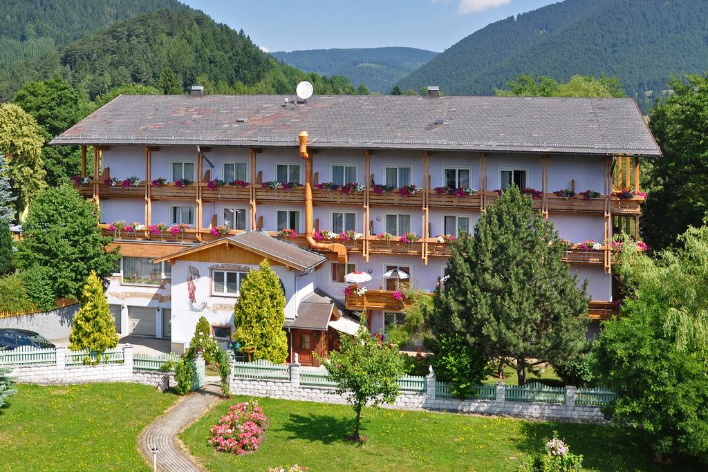 Wellness Wanderhotel Wanzenböck