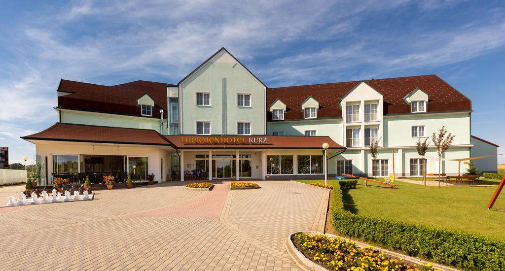 Thermenhotel Kurz