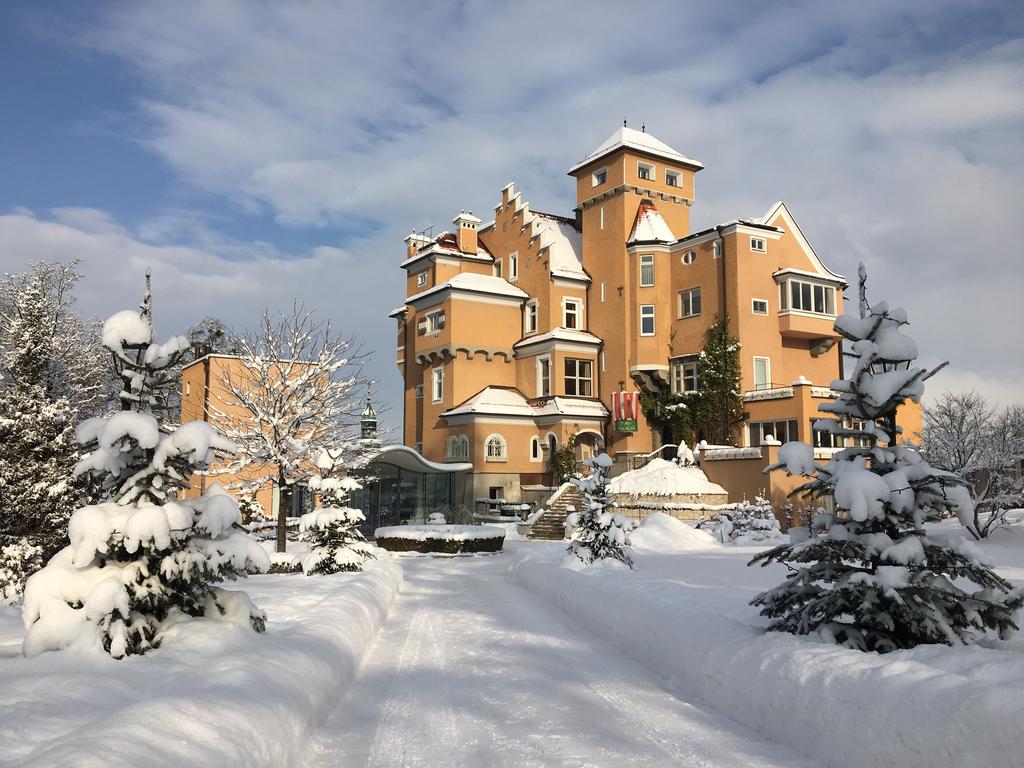 Hotel Schloss Mönchstein