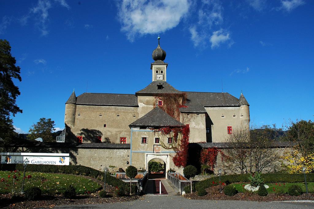 Schloss Gabelhofen