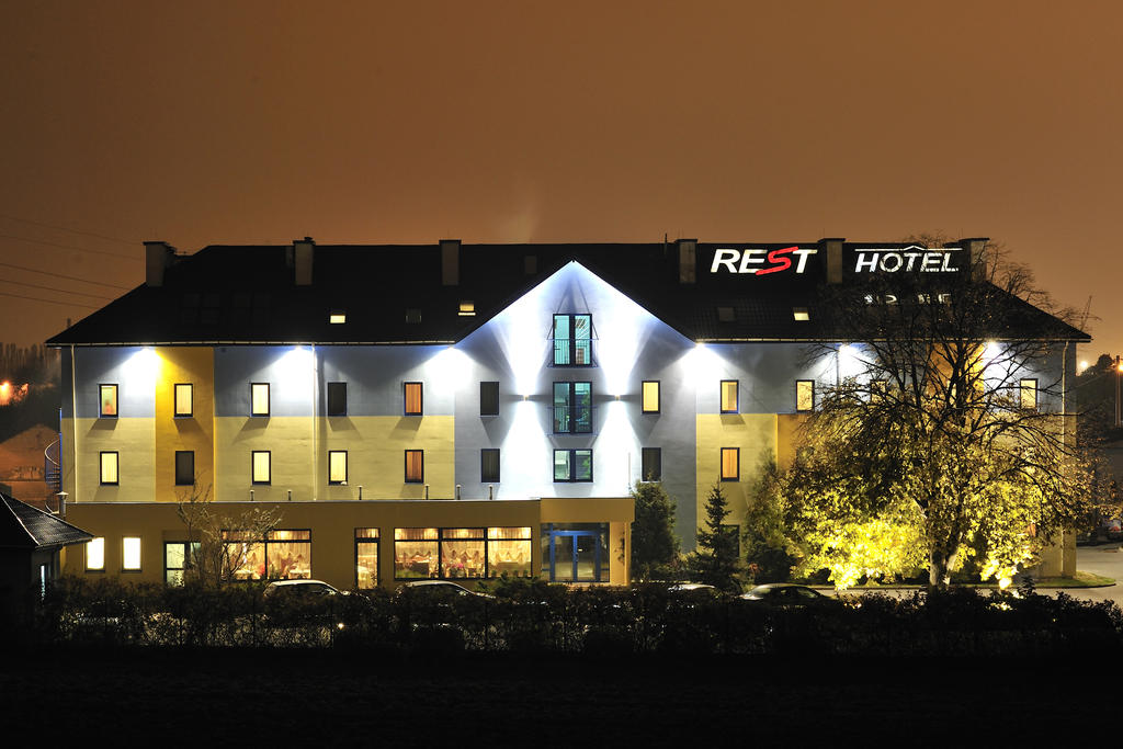 Rest Hotel