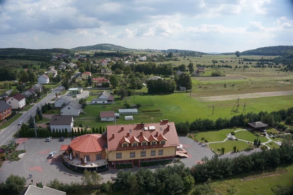 Hotel and Restauracja Okrąglak