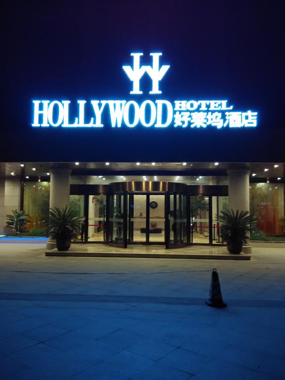 Hool Ywood Hotel