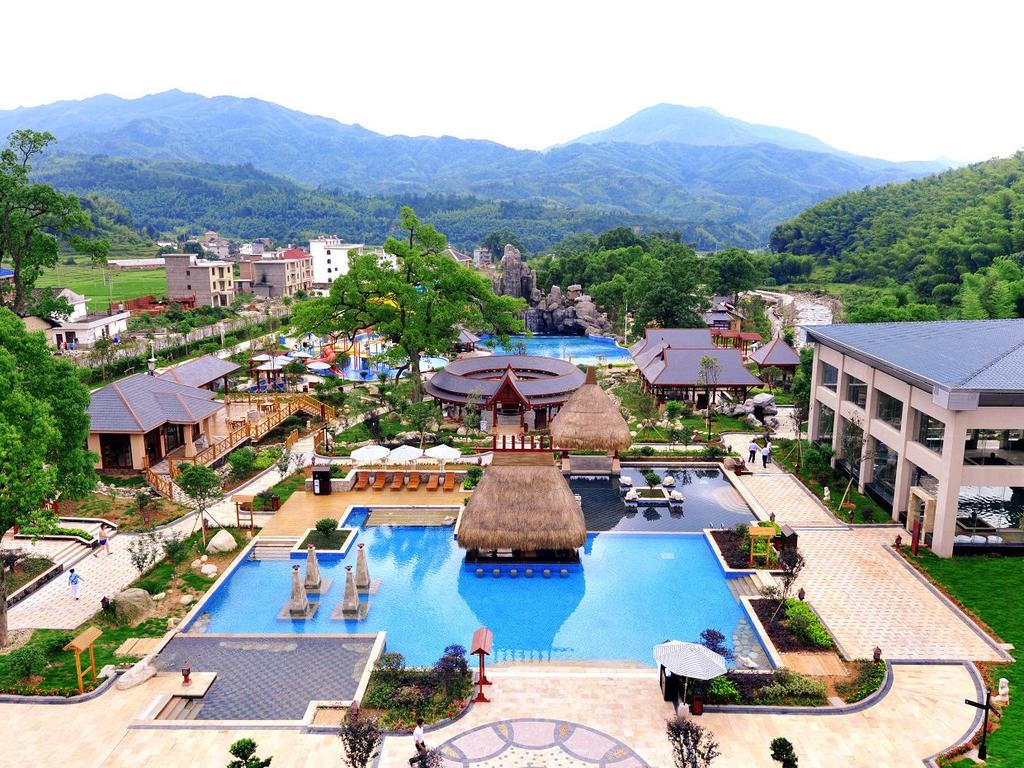 Wugongshan Rongyuan Conifer Resort