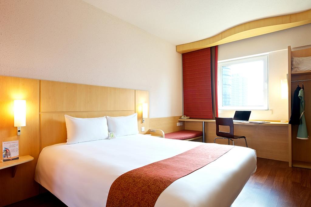 ibis Anshan Shengli Square