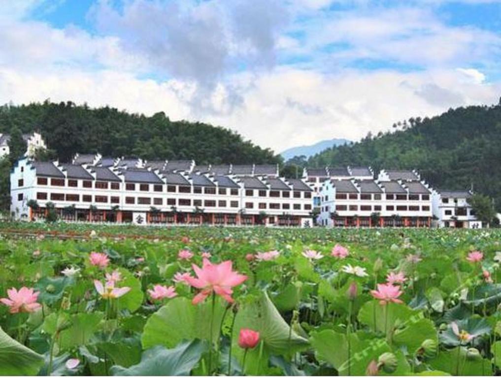 Hangzhou Canal Tangqi Landison Resort