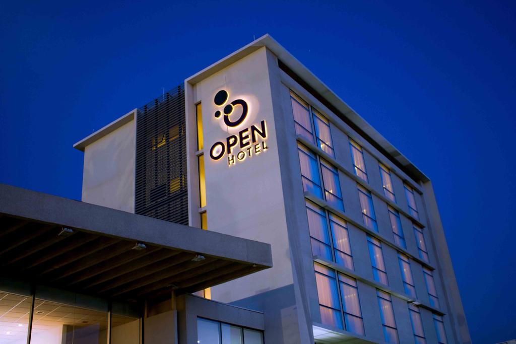 Open Hotel