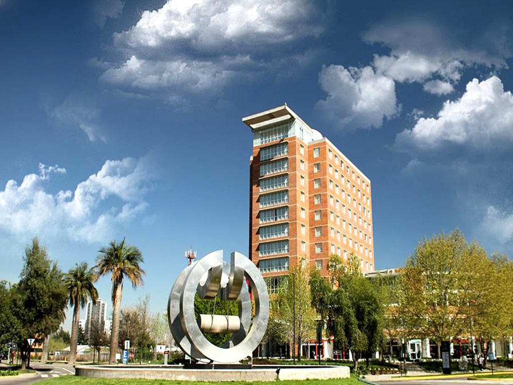 Radisson Ciudad Empresarial Santiago