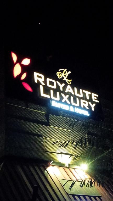 Royaute Luxury - Suites and Hotel - Lahore