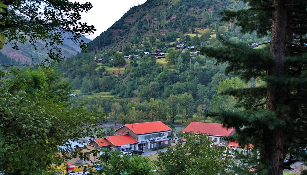 Keran Resort