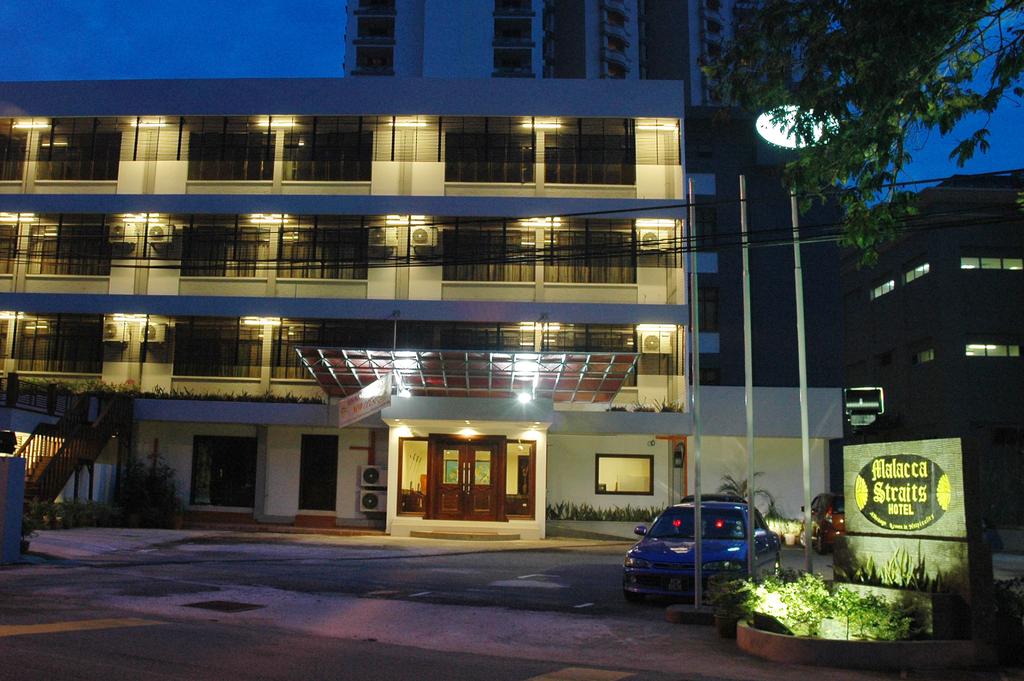 Malacca Straits Hotel